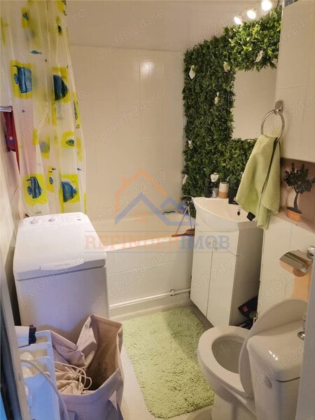 Vanzare apartament 2 camere Drumul Taberei - Parc Moghiros